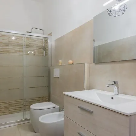 Porta Nuova - Centro Elegante Con Wi-fi Apartment