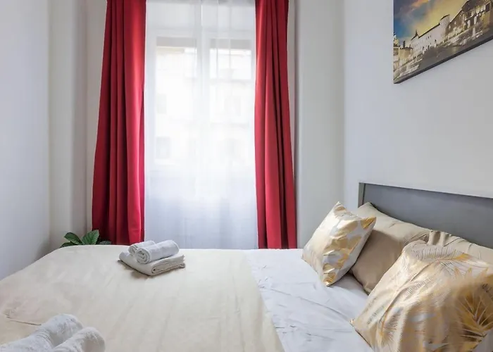 Porta Nuova - Centro Elegante Con Wi-fi Apartman